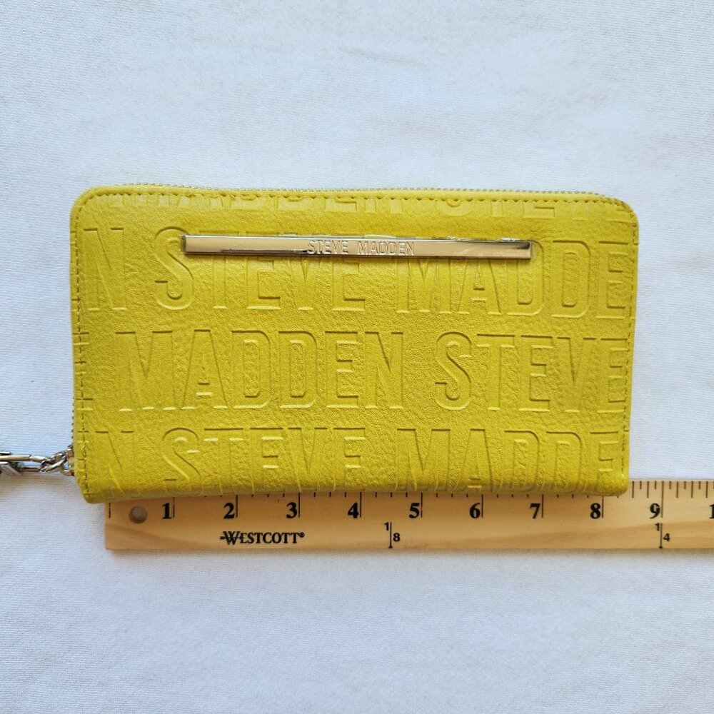 Steve Madden Yellow Embossed Logo Zip-Around Wallet Wristlet Bag Strap Fun - Picture 6 of 7